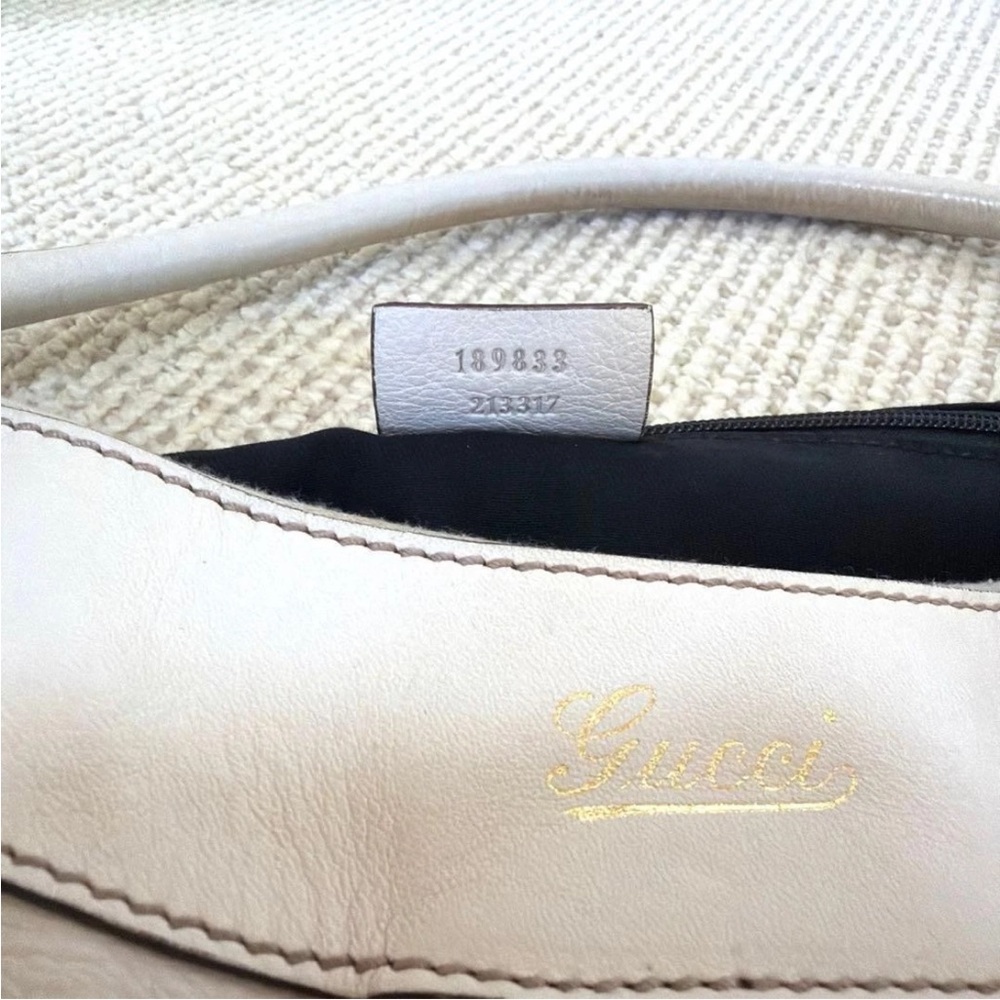 Gucci Ivory Leather Hobo Bag - Picture 7 of 16